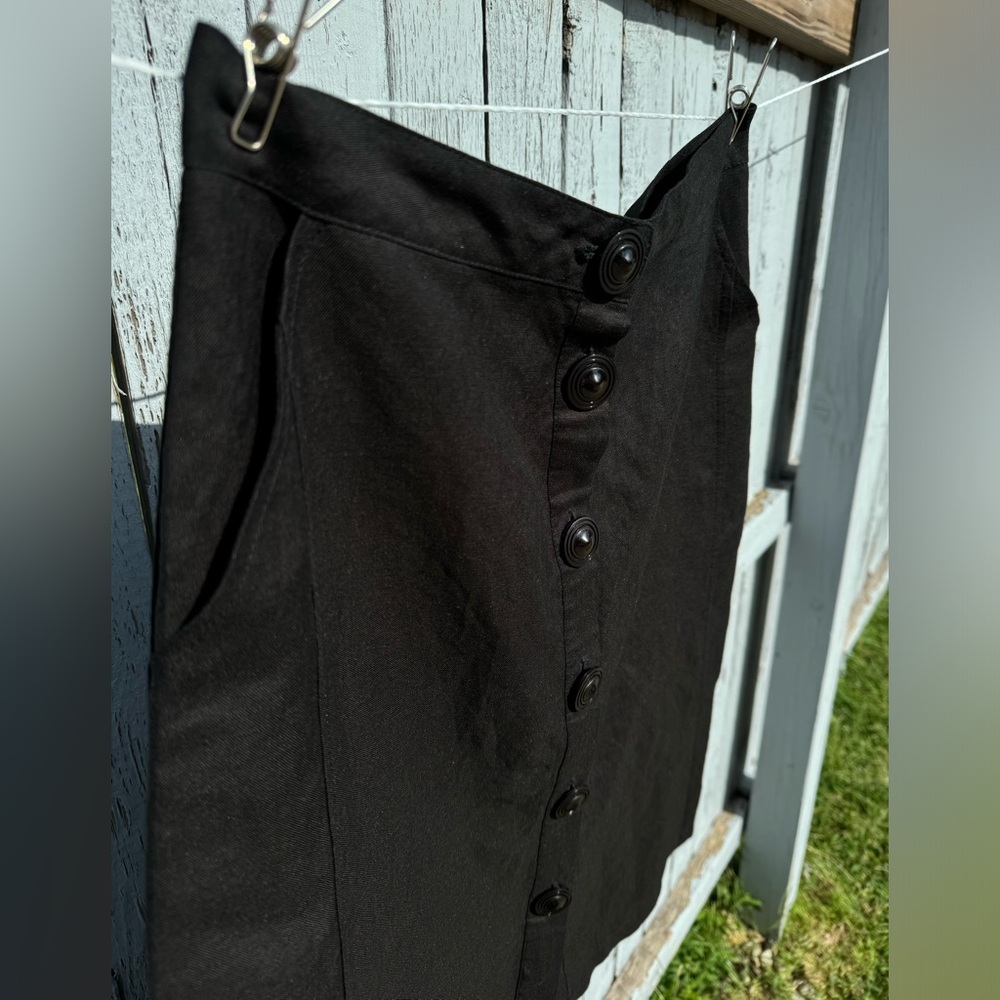Venario Women’s Black Linen Button Up Skirt Size M